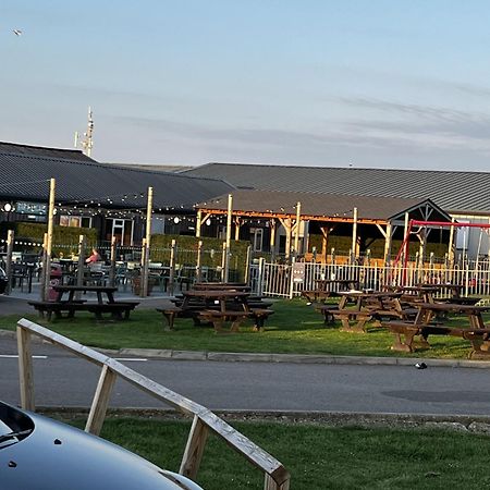 Moonstone Hotel Leysdown-on-Sea Buitenkant foto